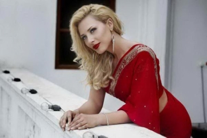 Iulia Vantur s-a maritat in secret cu actorul indian? Detaliul care o da de gol - FOTO
Iulia Vantur s-a maritat in secret cu actorul indian? Detaliul care o da de gol - FOTO