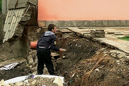 Imagini de groaza la Truseni si Durlesti: "Apa era cat gardul". VIDEO Imagini de groaza la Truseni si Durlesti: "Apa era cat gardul". VIDEO