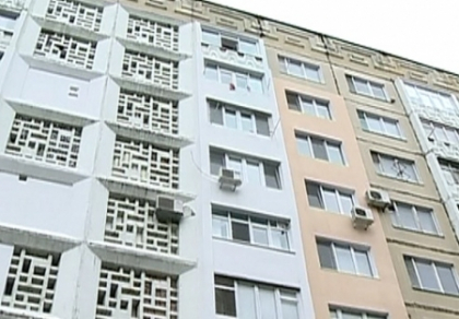 Moarte invaluita in mister pe strada Negruzzi din capitala. O femeie s-a stins dupa ce a cazut de la etaj Moarte invaluita in mister pe strada Negruzzi din capitala. O femeie s-a stins dupa ce a cazut de la etaj