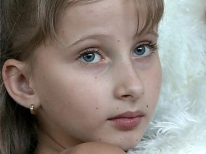 Victorie pentru Victoria. Fetita care a suportat un transplant de ficat, a revenit acasa Victorie pentru Victoria. Fetita care a suportat un transplant de ficat, a revenit acasa