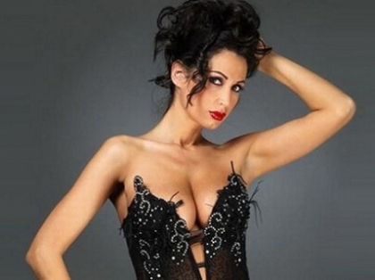 Nicoleta Luciu, la un pas de tragedie. Ce a patit bruneta in vacanta - VIDEO Nicoleta Luciu, la un pas de tragedie. Ce a patit bruneta in vacanta - VIDEO