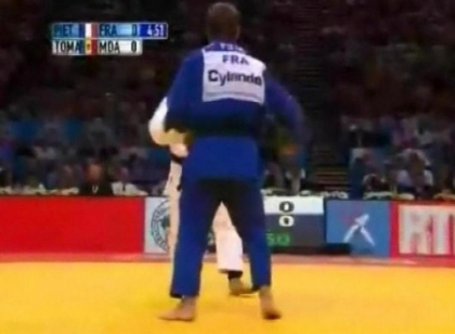 Manolachi: "Am gresit, Vizer nu este vinovat de plecarea judocanilor moldoveni in Emiratele Arabe Unite" Manolachi: "Am gresit, Vizer nu este vinovat de plecarea judocanilor moldoveni in Emiratele Arabe Unite"