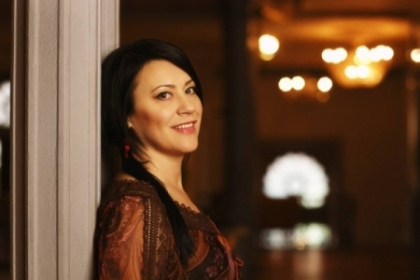 La doar 3 ani merge la petreceri mondene! Cat de dulce e Ana Barbu cu nepotica sa - FOTO
