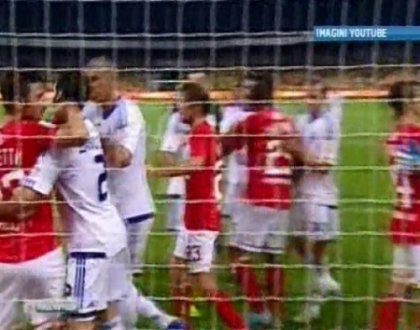 Suporterii formatiilor Dinamo Kiev si Spartak Moscova s-au batut ca in filme cu politia din Ucraina