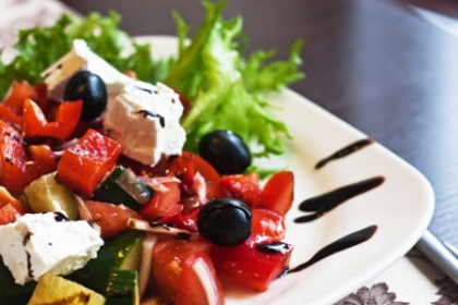 Vacanta culinara la Mediterana. Ce sa gusti din specialitatile Greciei Vacanta culinara la Mediterana. Ce sa gusti din specialitatile Greciei