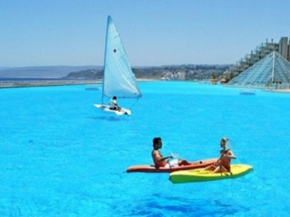 Se intinde pe 8 hectare! Imagini spectaculoase: cum arata cea mai mare piscina din lume - FOTO Se intinde pe 8 hectare! Imagini spectaculoase: cum arata cea mai mare piscina din lume - FOTO