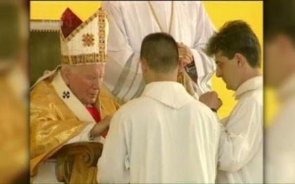 Stiinta care se ocupa de miracole. Cum decide Vaticanul cat de sfant este un papa