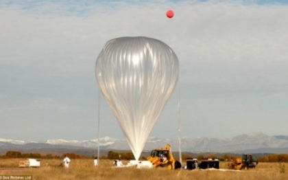 Balonul cu heliu care va duce turistii in stratosfera. Cat va costa sa ajungi la 36 km. altitudine Balonul cu heliu care va duce turistii in stratosfera. Cat va costa sa ajungi la 36 km. altitudine