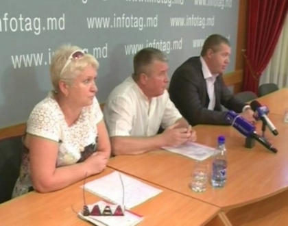 Are decizia judecatii, dar asa si nu-si poate recupera copilul. De 11 luni nu stie nimic despre el Are decizia judecatii, dar asa si nu-si poate recupera copilul. De 11 luni nu stie nimic despre el