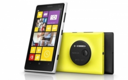 Nokia a lansat un nou smartphone, Lumia 1020. Ce inovatii aduce telefonul. VIDEO Nokia a lansat un nou smartphone, Lumia 1020. Ce inovatii aduce telefonul. VIDEO