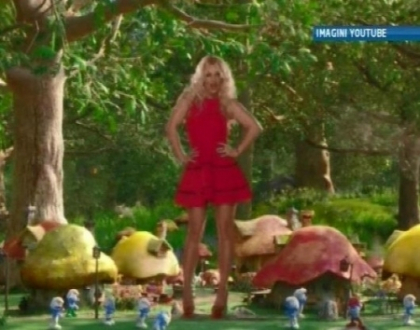 Interpreta Britney Spears vine cu un nou videoclip. Vezi cu cine s-a filmat intr-o productie animata Interpreta Britney Spears vine cu un nou videoclip. Vezi cu cine s-a filmat intr-o productie animata
