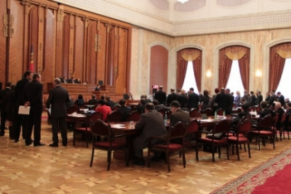 Ultima sedinta a Parlamentului a durat aproape 14 ore: Ce demiteri si numiri in functii au avut loc Ultima sedinta a Parlamentului a durat aproape 14 ore: Ce demiteri si numiri in functii au avut loc