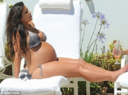 Kim Kardashian a primit o oferta de 3 milioane pentru poze cu fetita! Afla de ce nu a acceptat Kim Kardashian a primit o oferta de 3 milioane pentru poze cu fetita! Afla de ce nu a acceptat