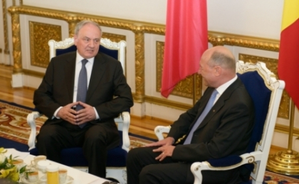 Se pregatesc covoarele rosii. Timofti are asteptari mari de la vizita lui Basescu. De ce parere e Voronin