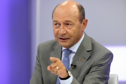 Traian Basescu, la Europa Libera: Chisinaul sa lupte pentru fiecare palma de pamant care ii apartine Traian Basescu, la Europa Libera: Chisinaul sa lupte pentru fiecare palma de pamant care ii apartine