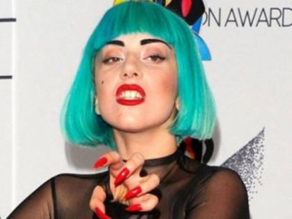 Lady Gaga fara machiajul care a consacrat-o. Uite cum arata artista intr-o zi obisnuita - FOTO