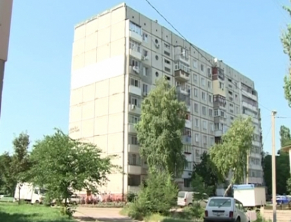 Vor apa calda in robinete. Mai multi locuitori ai capitalei s-au plans la Primarie Vor apa calda in robinete. Mai multi locuitori ai capitalei s-au plans la Primarie