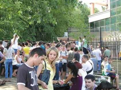 Atentie, absolventi! Incepe depunerea dosarelor pentru facultatile din Romania Atentie, absolventi! Incepe depunerea dosarelor pentru facultatile din Romania