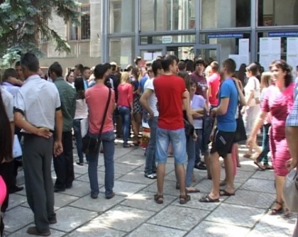 Admiterea la facultatile din Romania a inceput la Balti. Cum a fost atmosfera acolo Admiterea la facultatile din Romania a inceput la Balti. Cum a fost atmosfera acolo