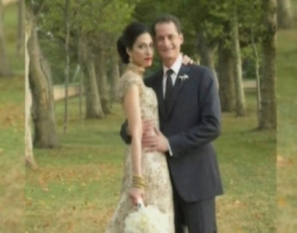 Scandal politic in Statele Unite. Un candidat la primaria din New York apare aproape gol intr-o fotografie