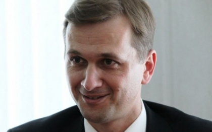 Adevarul: Topul celor mai bine platiti 20 de demnitari din Republica Moldova
