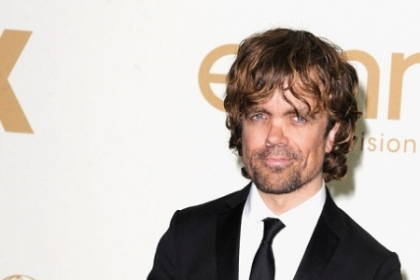 El este pitic, dar are o sotie superba! Cum arata jumatatea actorului Peter Dinklage - FOTO El este pitic, dar are o sotie superba! Cum arata jumatatea actorului Peter Dinklage - FOTO