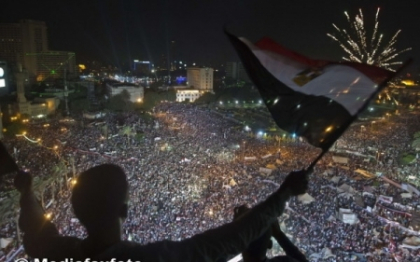 Egiptul fierbe. Cel putin 75 de morti si 1000 de raniti in urma protestelor din Cairo Egiptul fierbe. Cel putin 75 de morti si 1000 de raniti in urma protestelor din Cairo