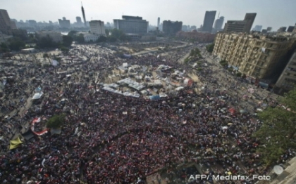 Un milion de oameni au fost chemati intr-un mars al sustinatorilor lui Morsi, in Cairo Un milion de oameni au fost chemati intr-un mars al sustinatorilor lui Morsi, in Cairo
