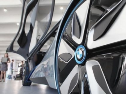 Unul din cei mai mari producatori auto din Europa adopta o noua strategie: 2 masini la pret de 1