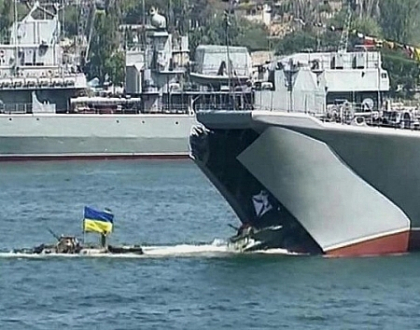 Ucraina si Rusia si-au scos navele de lupta la o impresionanta parada maritima desfasurata la Sevastopol