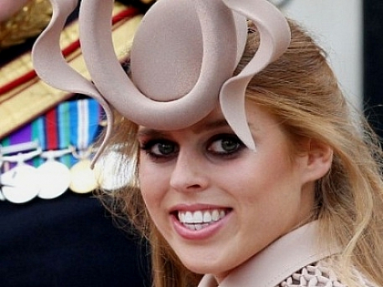 Atacata de celulita la doar 24 de ani. Cum arata la plaja printesa Beatrice de York - FOTO Atacata de celulita la doar 24 de ani. Cum arata la plaja printesa Beatrice de York - FOTO