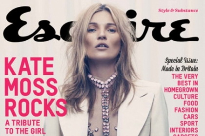 Super fierbinte! Kate Moss demostreaza cat e de sexy la 39 de ani pe coperta unei reviste pentru barbati Super fierbinte! Kate Moss demostreaza cat e de sexy la 39 de ani pe coperta unei reviste pentru barbati