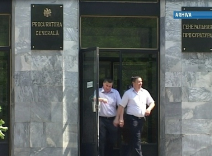 Presedintele Consiliului Superior al Procurorilor, implicat intr-un accident rutier: "Se afla in spital" Presedintele Consiliului Superior al Procurorilor, implicat intr-un accident rutier: "Se afla in spital"