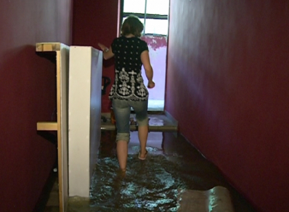 Au venit la serviciu si au gasit un lac in loc de oficii: "E o catastrofa". Angajatii acuza Termocomul