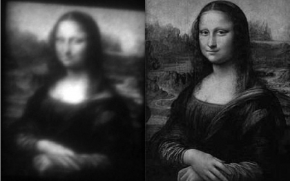 Oamenii de stiinta au creat cea mai mica Mona Lisa din lume, de dimensiunea unui fir de par Oamenii de stiinta au creat cea mai mica Mona Lisa din lume, de dimensiunea unui fir de par