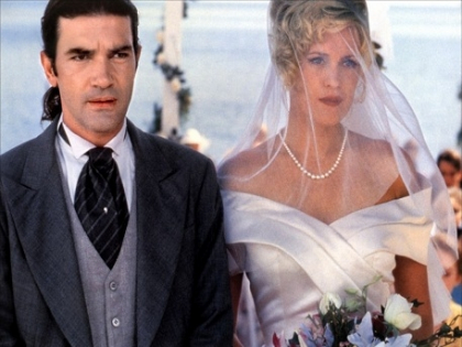 Melanie Griffith si Antonio Banderas, la plaja. Cum arata cei doi in costume de baie - FOTO Melanie Griffith si Antonio Banderas, la plaja. Cum arata cei doi in costume de baie - FOTO
