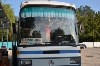Vamesii i-au stricat planurile. Ce a ascuns in tavanul autobuzului un sofer de pe ruta Odesa-Chisinau