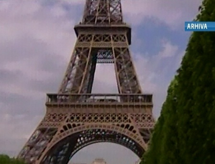 Alerta cu bomba la turnul Eiffel din Paris: A fost evacuat in totalitate pentru cateva ore