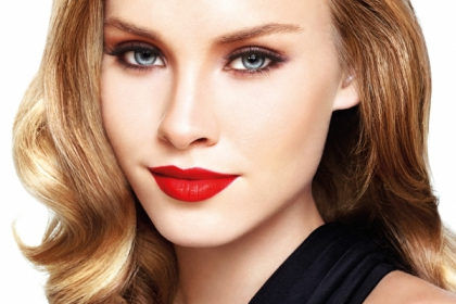 Magia fotografiei de moda. Si tu poti arata superb in poze! Magia fotografiei de moda. Si tu poti arata superb in poze!