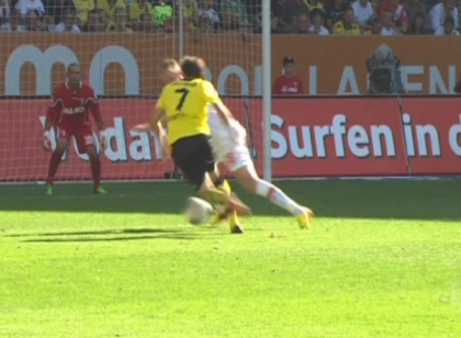 Start fabulos pentru Borussia Dortmund! Au obtinut o victorie categorica in primul meci din campionat Start fabulos pentru Borussia Dortmund! Au obtinut o victorie categorica in primul meci din campionat