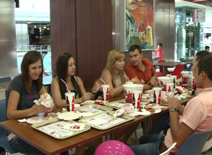 Pro FM a premiat cel mai fidel ascultator! Uite cu ce petrecere delicioasa s-a ales castigatoarea Pro FM a premiat cel mai fidel ascultator! Uite cu ce petrecere delicioasa s-a ales castigatoarea