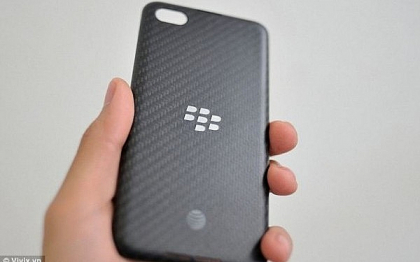 Imperiul BlackBerry a fost scos la vanzare. Microsoft sau Lenovo, pe lista de potentiali cumparatori Imperiul BlackBerry a fost scos la vanzare. Microsoft sau Lenovo, pe lista de potentiali cumparatori