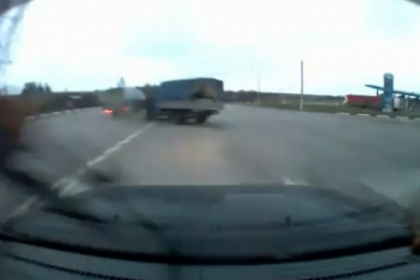 Crezi ca la 150 km/h mai poti sa pacalesti moartea? Crezi ca la 150 km/h mai poti sa pacalesti moartea?