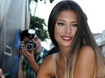 Nu mai formeaza un cuplu cu Alex Velea? ANTONIA, fotografiata in timp ce SARUTA cu pasiune un BARBAT - FOTO Nu mai formeaza un cuplu cu Alex Velea? ANTONIA, fotografiata in timp ce SARUTA cu pasiune un BARBAT - FOTO