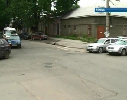 Vesti proaste pentru soferi: O portiune de drum pe strada Sciusev, inchisa. Vezi care este motivul Vesti proaste pentru soferi: O portiune de drum pe strada Sciusev, inchisa. Vezi care este motivul