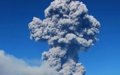 Un vulcan a erupt in sudul Japoniei. Norul de cenusa s-a ridicat la 5.000 de metri. VIDEO Un vulcan a erupt in sudul Japoniei. Norul de cenusa s-a ridicat la 5.000 de metri. VIDEO