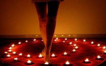 Exorcist acuzat de o femeie de viol. Metoda aplicata pentru alungarea spiritelor rele Exorcist acuzat de o femeie de viol. Metoda aplicata pentru alungarea spiritelor rele