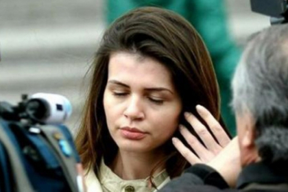 SOCANT: Primele imagini de la locul tragediei! Mama Monicai Gabor langa bolovanul plin de sange!
