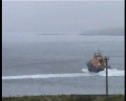 Un elicopter s-a prabusit in Marea Nordica. Salvatorii britanici cauta persoanele disparute Un elicopter s-a prabusit in Marea Nordica. Salvatorii britanici cauta persoanele disparute