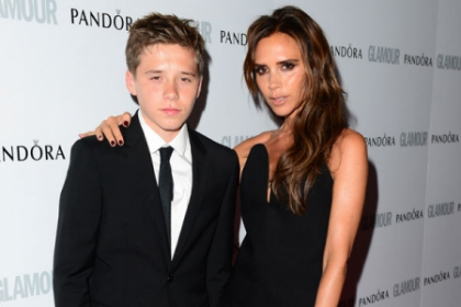 La doar 14 ani, Brooklyn, fiul Victoriei si al lui David Beckham are o iubita. Cine este tanara care l-a cucerit